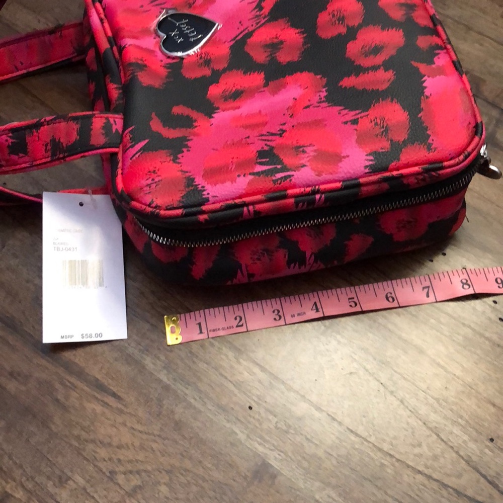 🆕Betsey Johnson | Large Cosmetic Case - Picture 5 of 6